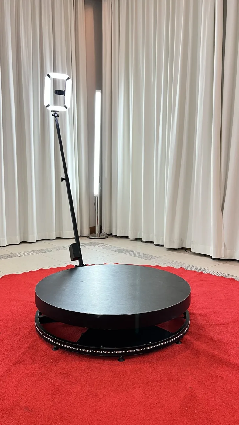 Fotobudka 360 na evencie firmowym